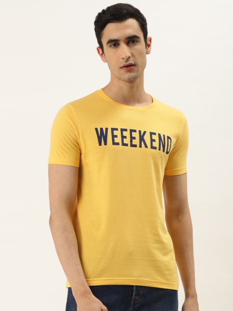 

RED & BLUE Men Yellow & Navy Blue Printed Round Neck T-shirt