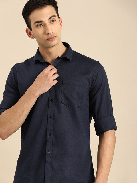 

ether Men Navy Blue Regular Fit Solid Casual Shirt