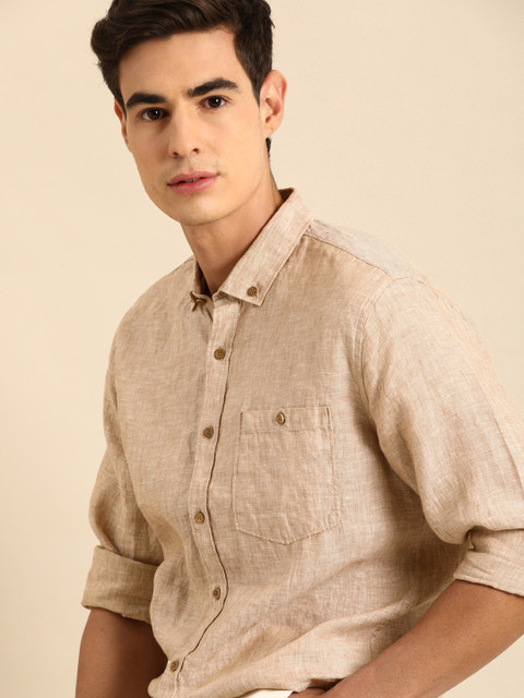 

ether Men Beige Regular Fit Solid Casual 100% Linen Shirt