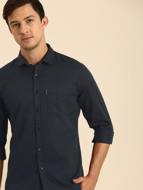 

ether Men Navy Blue Regular Fit Solid Casual Shirt