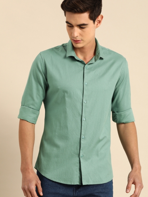 

ether Men Green Regular Fit Self Design Casual Shirt