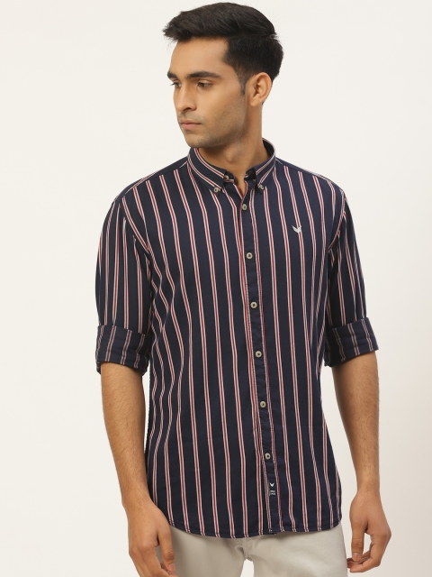 

RED & BLUE Men Navy Blue & Red Pure Cotton Regular Fit Striped Casual Shirt