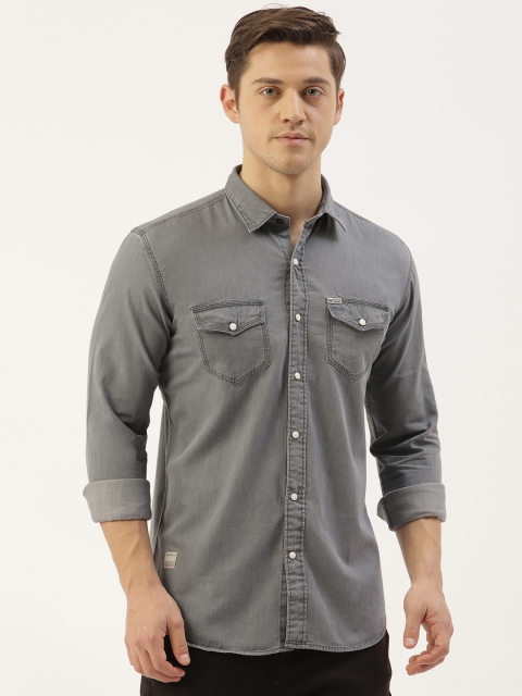 

RED & BLUE Men Grey Regular Fit Solid Pure Cotton Chambray Casual Shirt