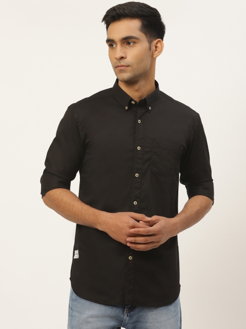 

RED & BLUE Men Black Pure Cotton Knitted Regular Fit Solid Casual Shirt