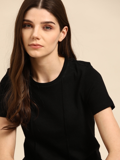 

ether Women Black Solid Round Neck Pure Cotton T-shirt