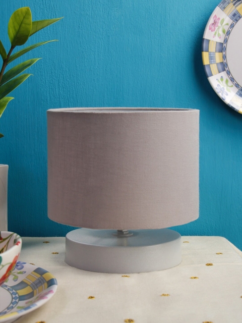 

Devansh Grey Solid Cylindrical Table Lamp