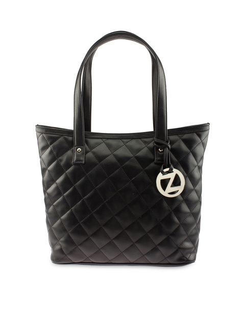 

OsaiZ Black Quilted Shoulder Bag