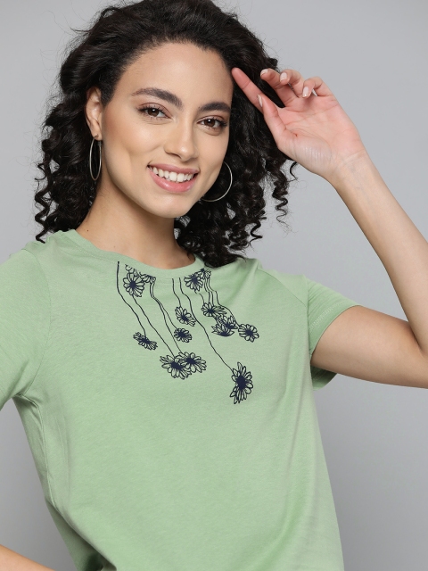 

Mast & Harbour Women Green Printed Pure Cotton Round Neck T-shirt