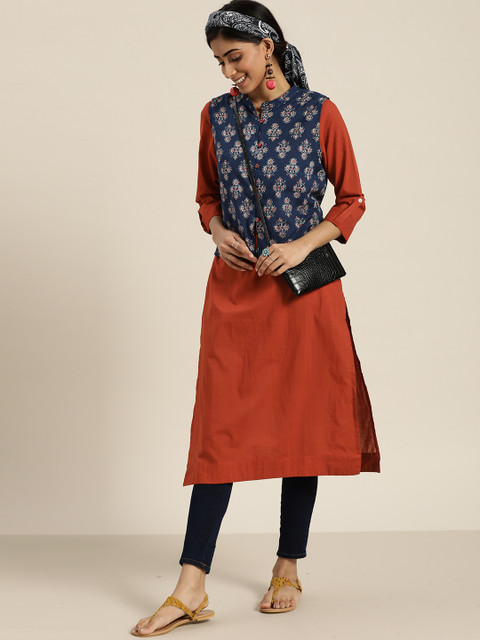 

Sangria Women Red Pure Cotton Solid Straight Kurta With Ethnic Jacket
