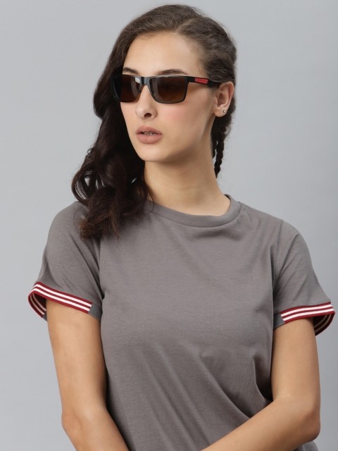 

The Roadster Lifestyle Co Women Grey Solid Round Neck T-shirt