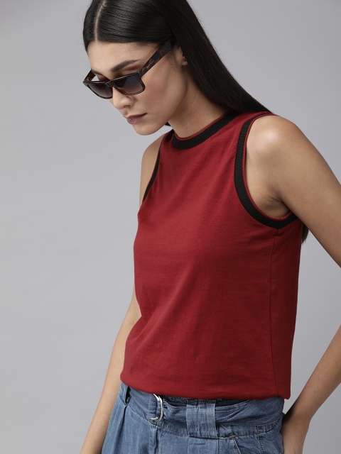 

The Roadster Lifestyle Co X FAST FURIOUS Women Maroon Pure Cotton T-shirt