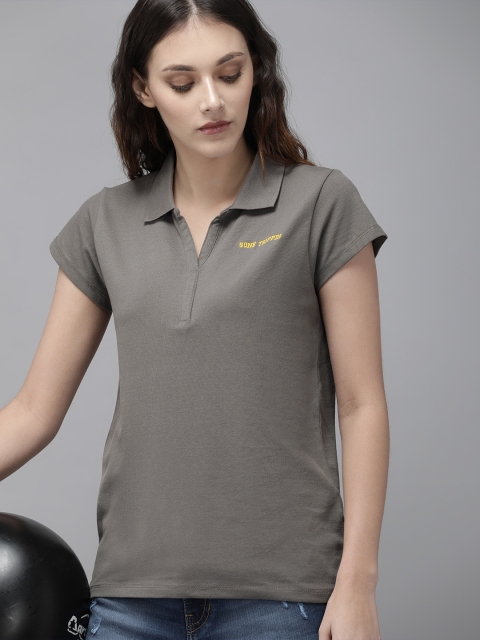 

Roadster Women Grey Solid Polo Collar T-shirt