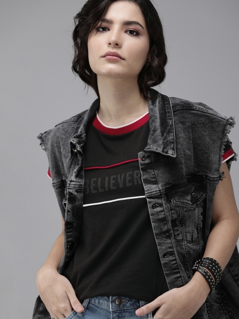 

The Roadster Lifestyle Co Women Black Typography Printed Pure Cotton T-shirt with Contrast Rib