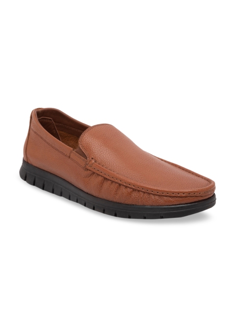 

Regal Men Tan Brown Solid Loafers