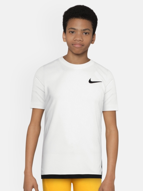 

Nike Boys White DF SS TROPHY Solid Dri-Fit Round Neck T-shirt