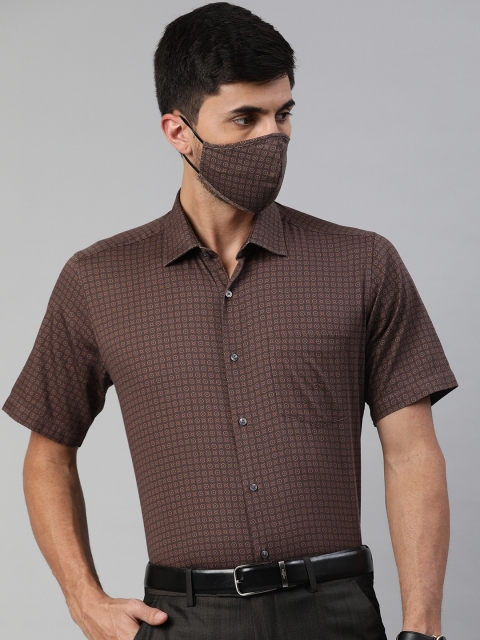 

Van Heusen Men Brown Custom Fit Printed Formal Shirt