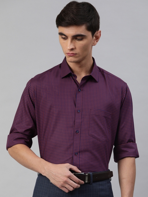

Van Heusen Men Red & Navy Blue Custom Fit Checked Formal Shirt