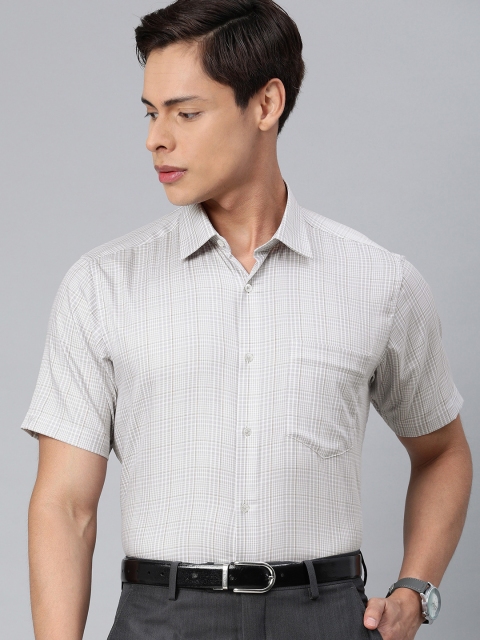 

Van Heusen Men White & Beige Regular Fit Checked Casual Shirt