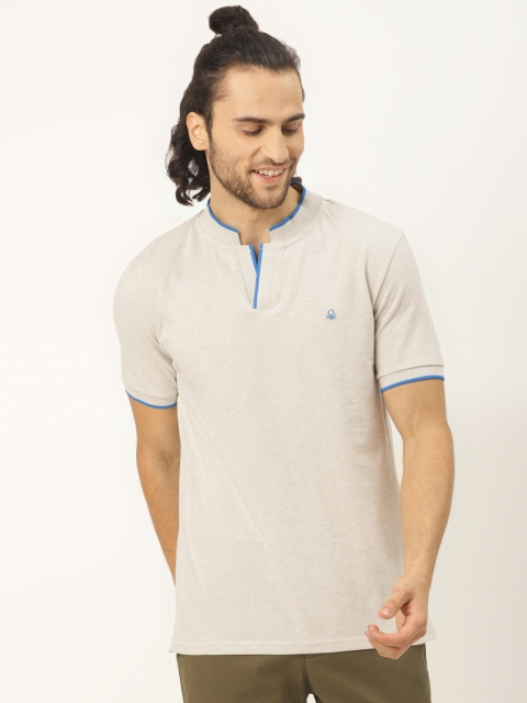 

United Colors of Benetton Men Grey Solid Knitted Mandarin Collar T-shirt