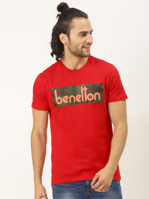 

United Colors of Benetton Men Red Printed Round Neck Pure Cotton T-shirt