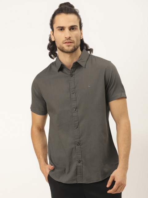 

United Colors of Benetton Men Charcoal Grey Pure Cotton Slim Fit Solid Casual Shirt