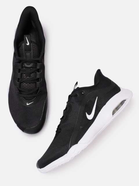 

Nike Men Black AIR MAX VOLLEY Tennis Shoes