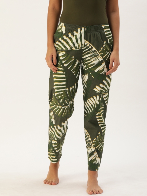 

Clt.s Women Olive Green & Off-White Regular Fit Printed Cropped Lounge Pants