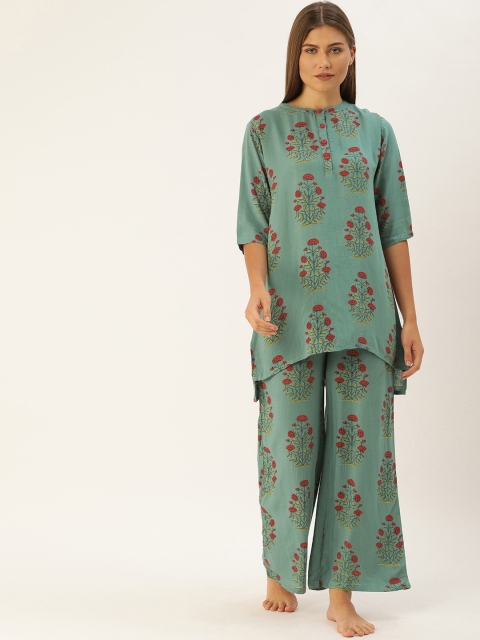 

Clt.s Women Green & Red Printed Night suit
