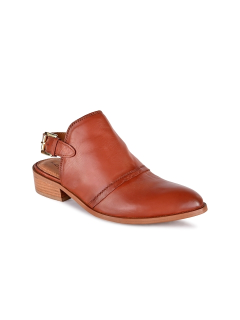 

Hydes N Hues Women Brown Flat Boots