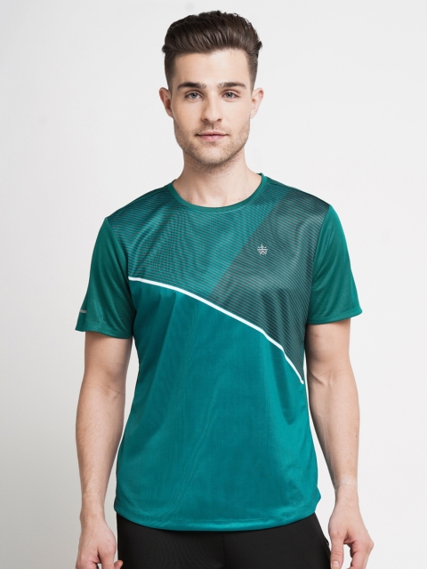 

Cultsport Men Green Striped Round Neck T-shirt