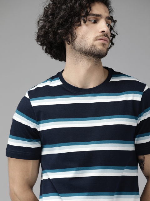 

Roadster Men Navy Blue & White Striped Round Neck T-shirt