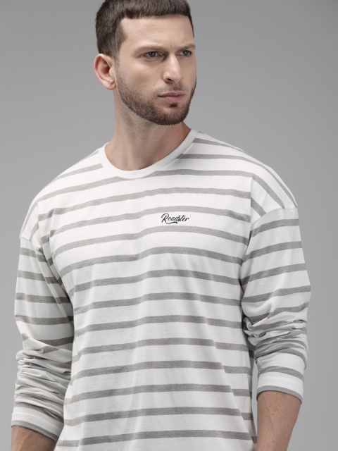 

The Roadster Lifestyle Co Men White Grey Striped Round Neck Pure Cotton T-shirt