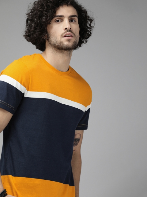 

Roadster Men Yellow & Navy Blue Colourblocked Round Neck T-shirt