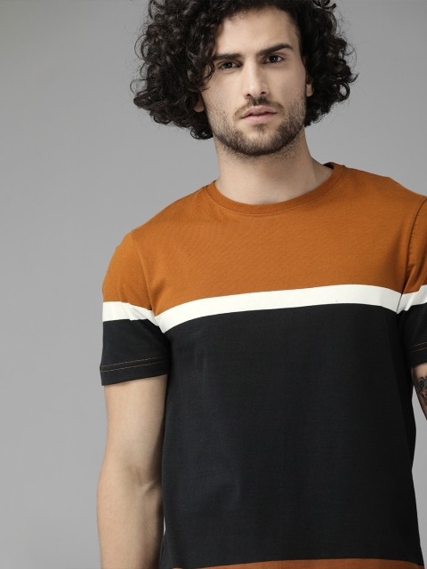

Roadster Men Brown & Black Colourblocked Round Neck T-shirt