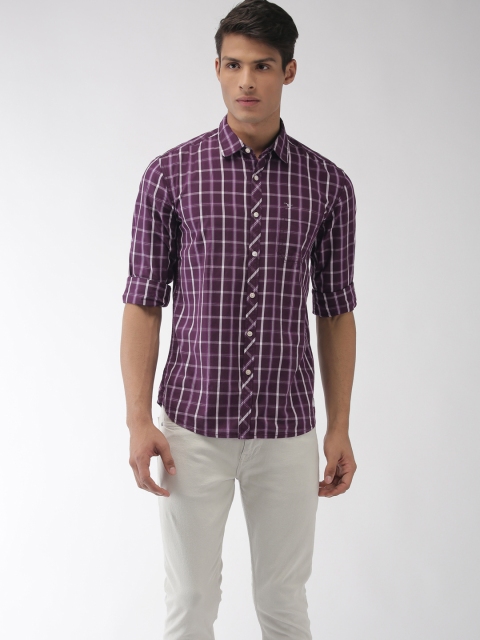 

Flying Machine Men Purple & White Regular Fit Checked Casual Shirt