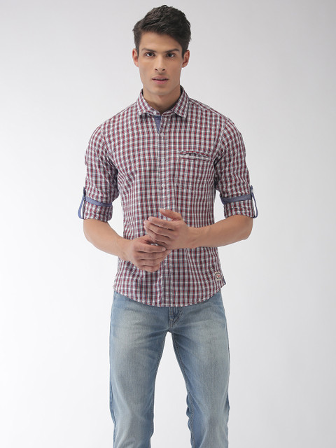 

Flying Machine Men Red & White Regular Fit Checked Casual Shirt