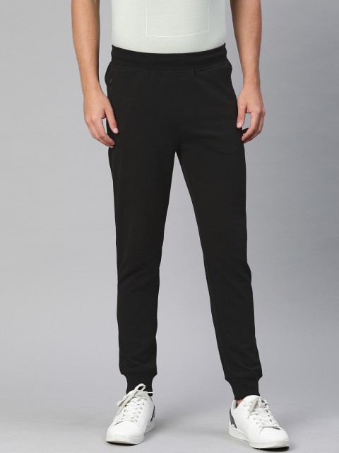 

Indian Terrain Men Black Solid Joggers