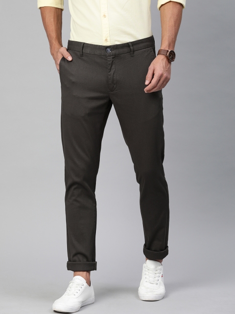 

Indian Terrain Men Charcoal Grey Slim Fit Self Design Regular Trousers