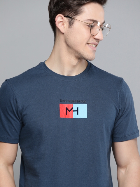 

Mast & Harbour Men Navy Blue Solid Pure Cotton Round Neck T-shirt