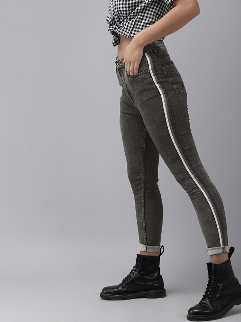 

The Roadster Lifestyle Co Women Charcoal Grey Super Skinny Fit High-Rise Clean Look Stretchable Jeans