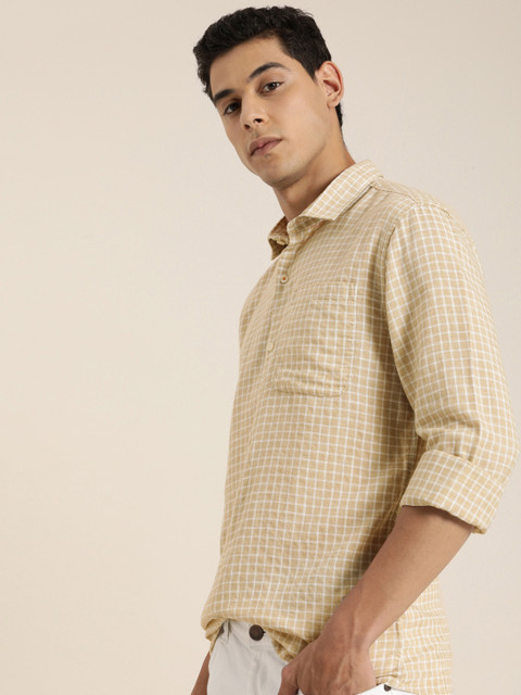 

INVICTUS Men Beige & White Slim Fit Checked Casual Shirt