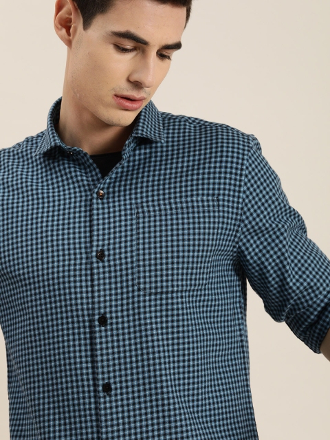 

INVICTUS Men Blue & Black Slim Fit Checked Casual Shirt