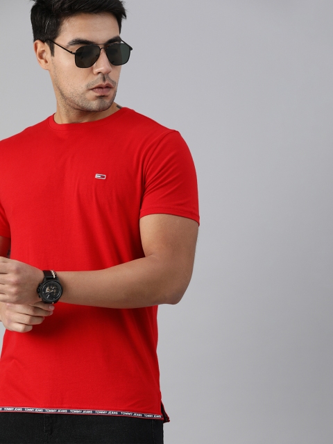 

Tommy Hilfiger Men Red Printed Round Neck T-shirt