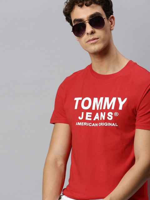 

Tommy Hilfiger Men Red Printed Round Neck Organic Cotton T-shirt
