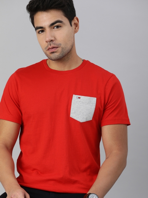 

Tommy Hilfiger Men Red Solid Round Neck Organic Cotton T-shirt with Contrast Pocket