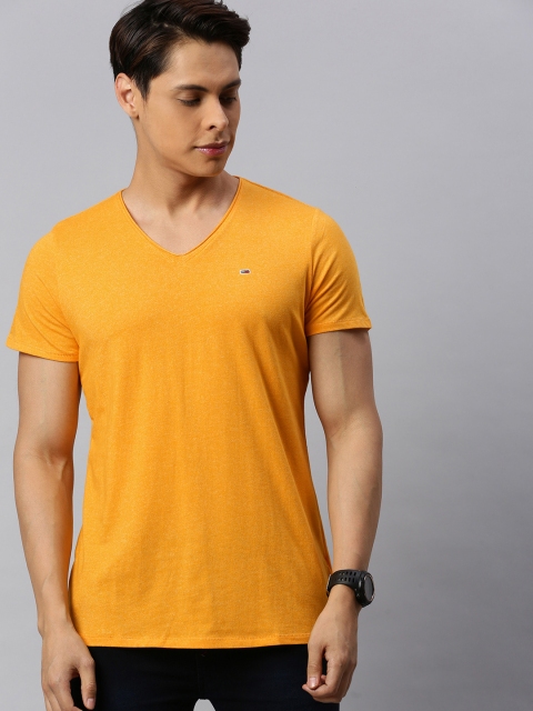 

Tommy Hilfiger Men Orange Solid V-Neck T-shirt