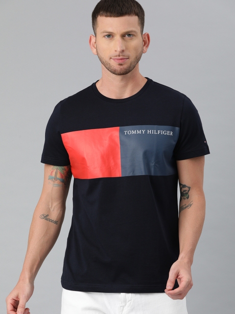 

Tommy Hilfiger Men Navy Blue & Red Colourblocked Round Neck T-shirt