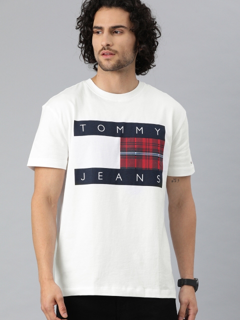 

Tommy Hilfiger Men White Printed Organic Cotton Round Neck T-shirt