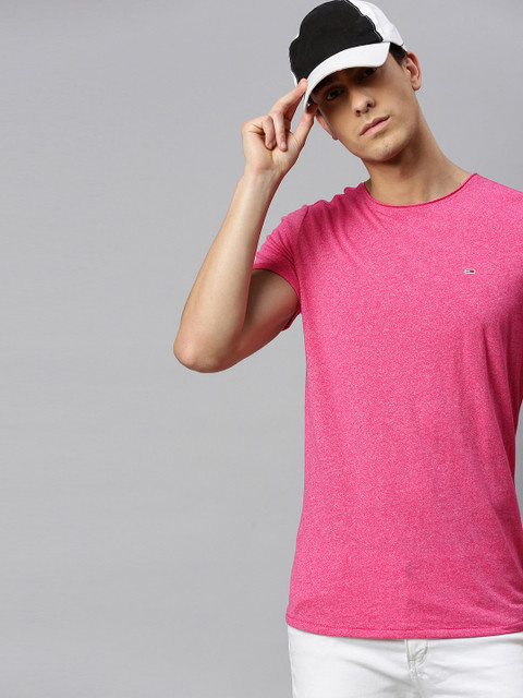 

Tommy Hilfiger Men Pink Solid Round Neck T-shirt