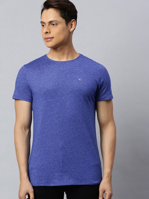 

Tommy Hilfiger Men Blue Solid Round Neck T-shirt with Melange Effect
